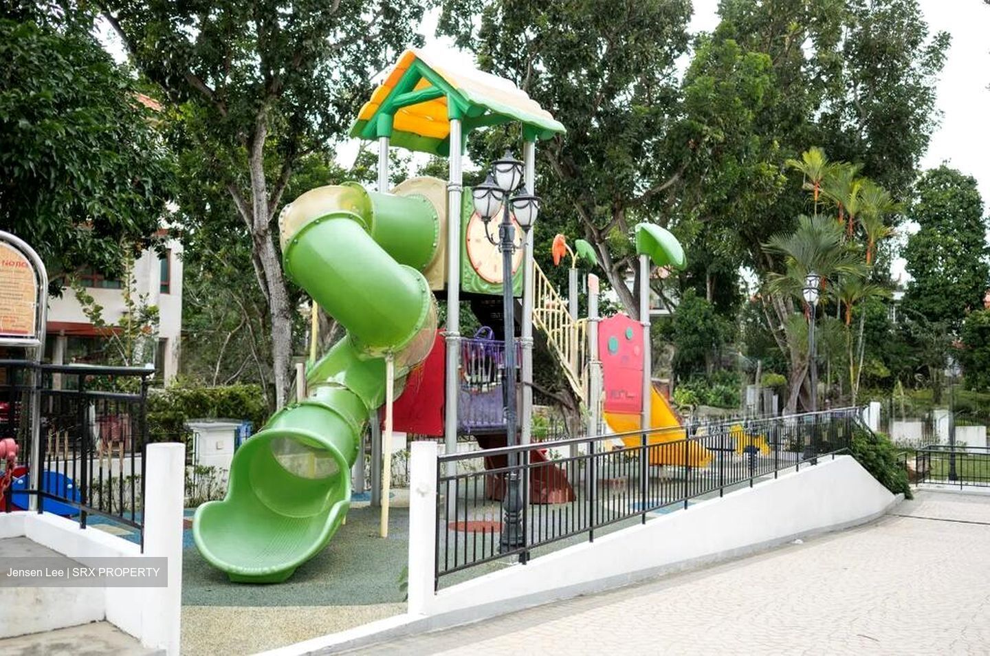 Dmanor (D16), Terrace #508984561
